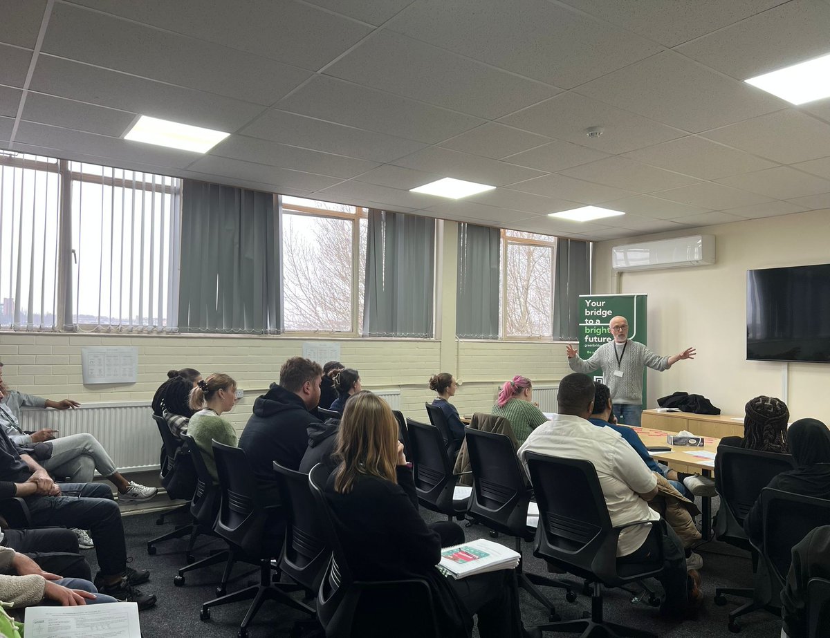 SheffieldStar's tweet image. Green Bridge Community Housing strengthens wellbeing support with Sheffield mindfulness programme
trib.al/CesQns8
#AD #GBCH #SupportedLiving #Homeless #MentalHealth #HousingSupport #Sheffield #Wellbeing #Mindfulness