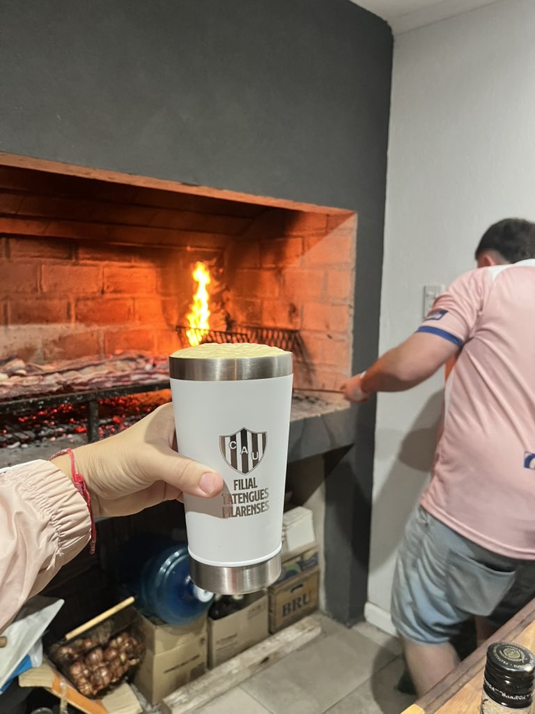 Unión es ese lugar donde podemos expresar nuestro amor. 

Anoche nos reunimos para celebrar la renovación de las autoridades de nuestra filial. 

Gracias Miguel por acompañarnos.