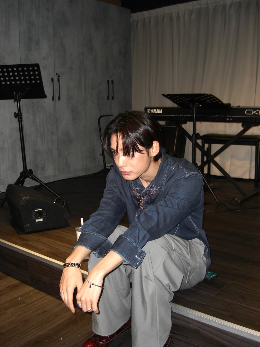 PJH_Updates's tweet image. [📷] - JUNHEE official Instagram update ♥️ 

"🍀"

(1/5)
#JUNHEE #준희 #박준희 #ジュンヒ