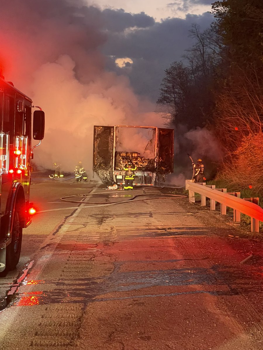 ShaftFire's tweet photo. Shaft Rescue-Engine and Utility 17 crew out on Interstate 68 Eastbound 36 mile-marker for a tractor trailer hauling milk cartons on fire fully involved.  Other units on the scene Frostburg Engine 26, Engine 16, Eastern Garrett Tanker 86 and LaVale Engine-Tanker 2. LT16 had CMD https://t.co/t6x4ixmtiu