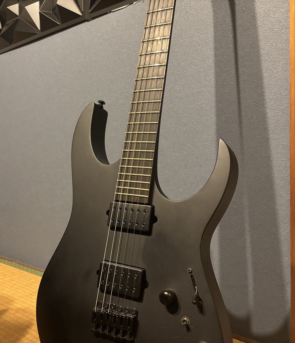 トガシシュウヘイ tweet media