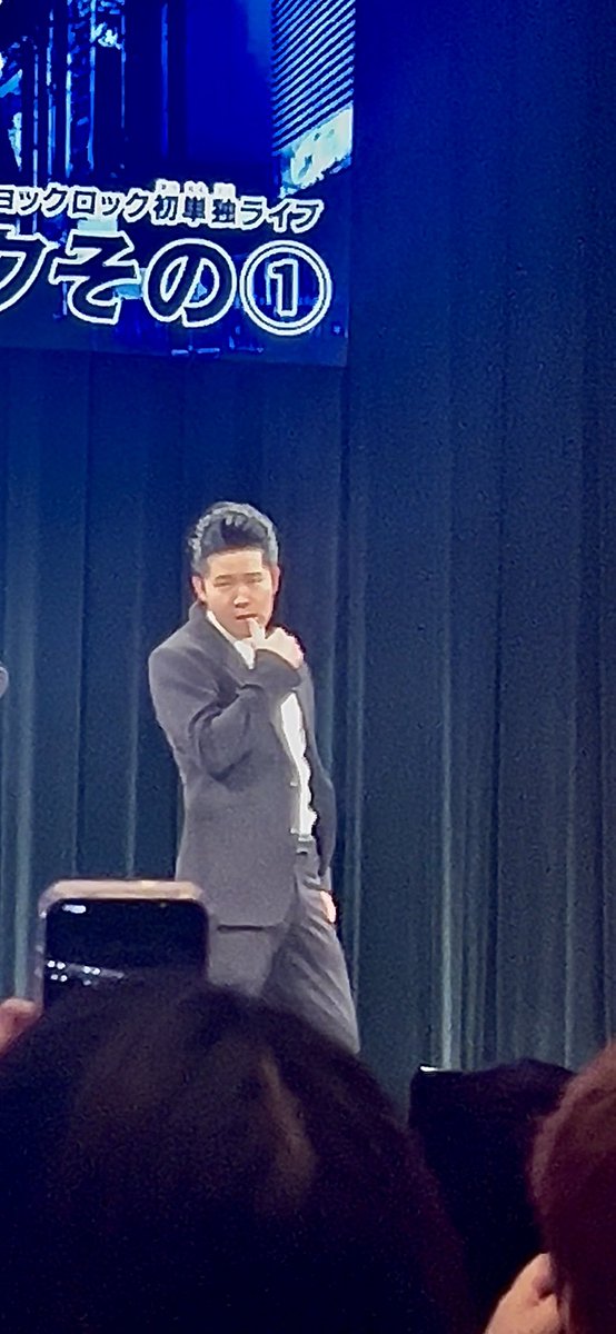 なつ tweet media
