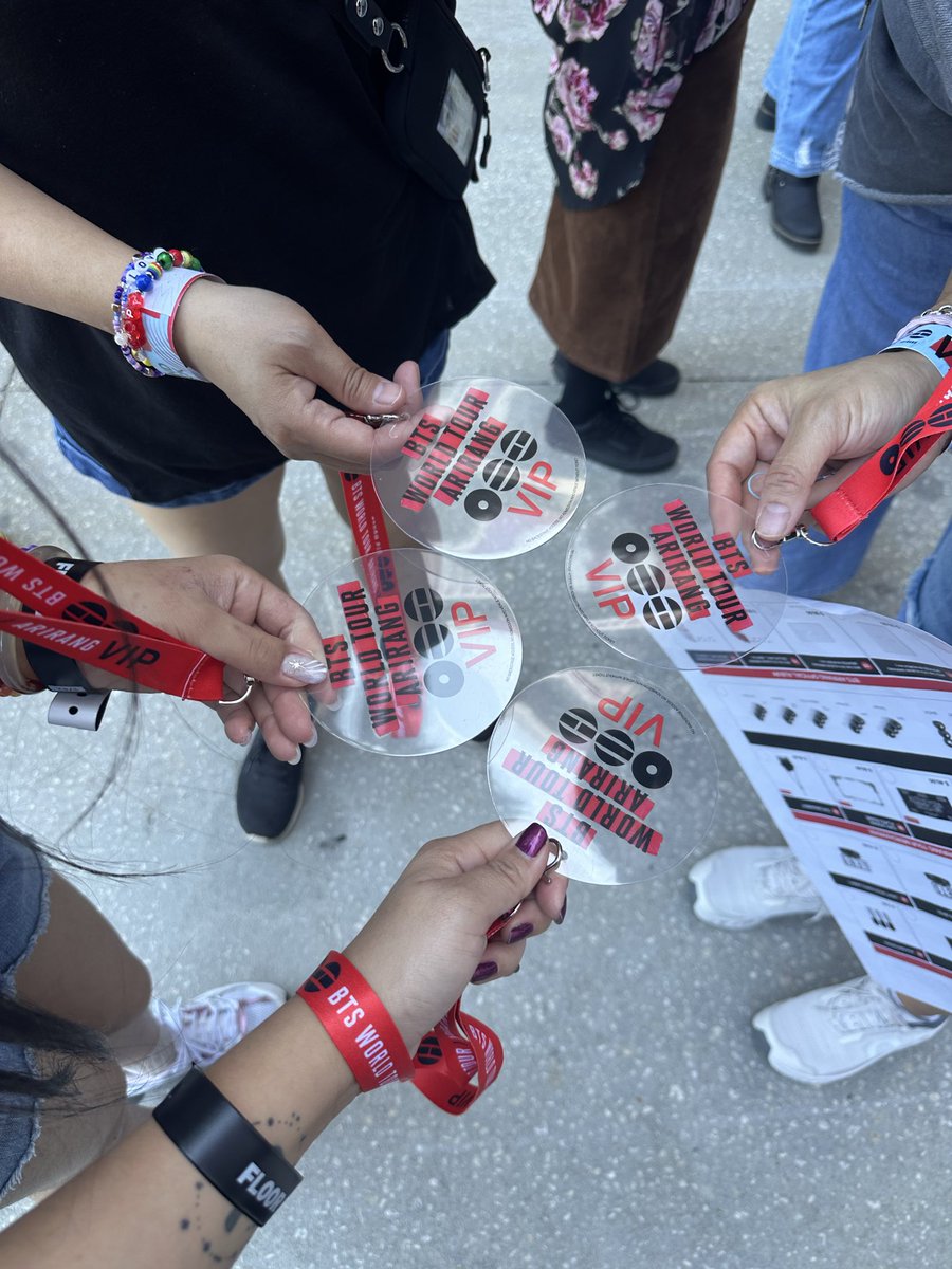 Emukey⁷ . 아포방포 #TeamHYYH tweet media