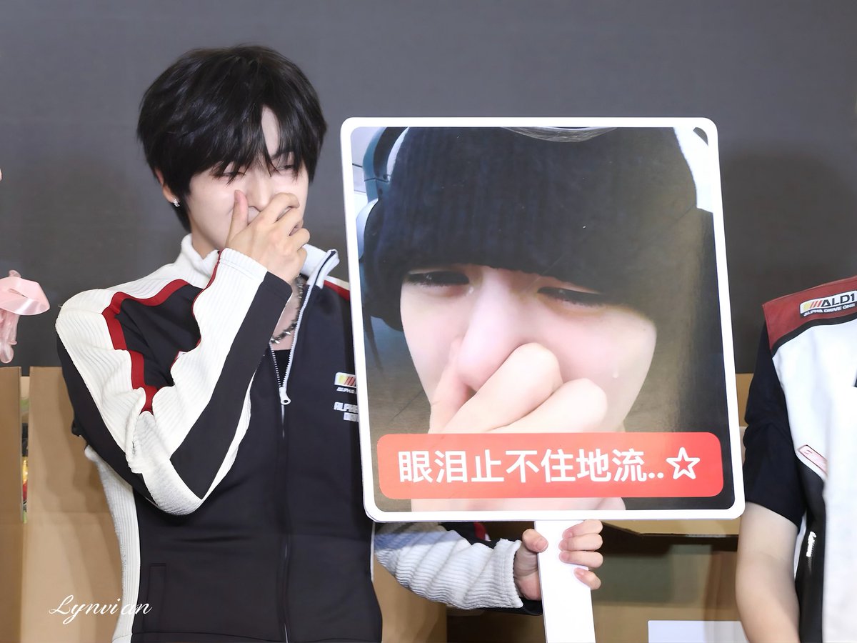 lEyvianO tweet media