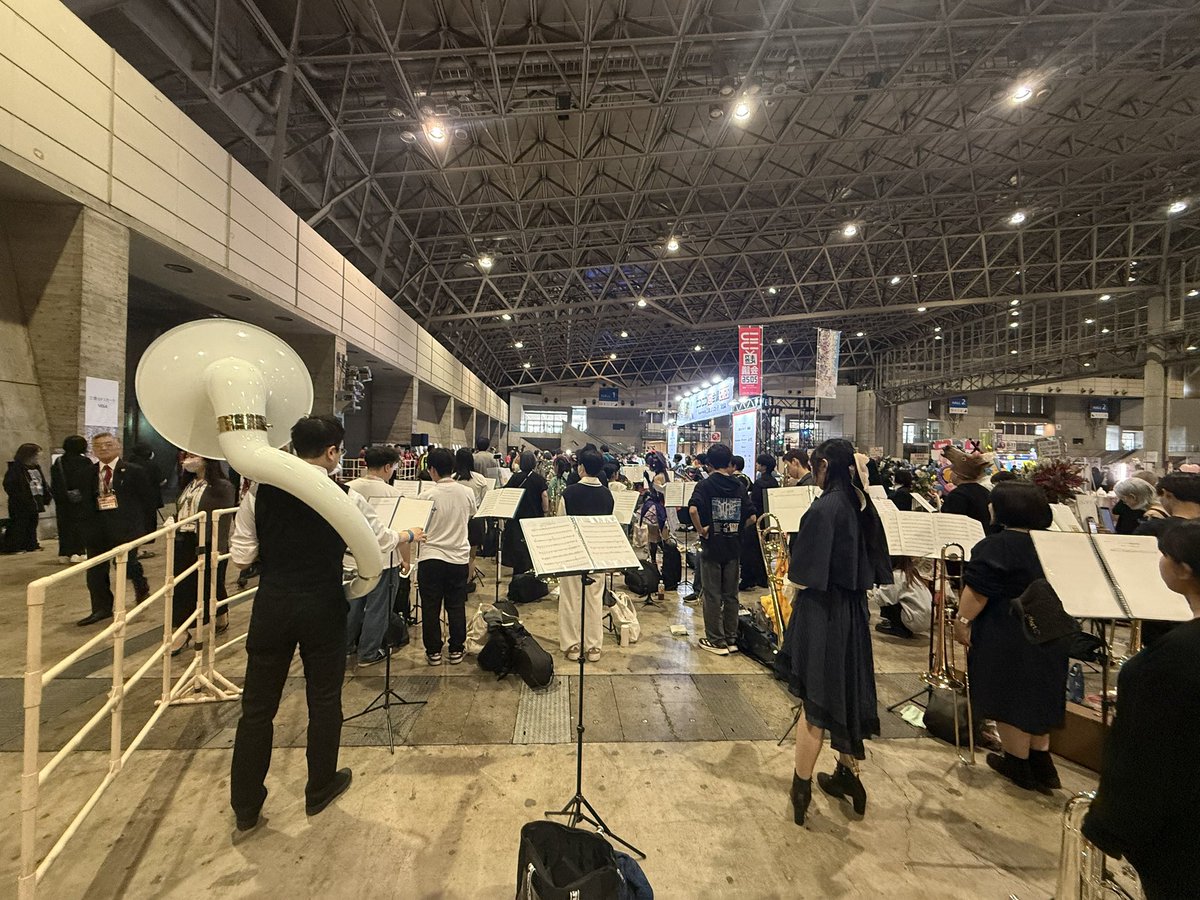 Stitch_0811's tweet photo. #ニコニコ超会議２０２６ 
 #ニコニコ大合奏
 #チューバ

Day.1大合奏にてスーザ吹きました
めちゃくちゃ楽しかった 
まさかのスーザ2本はびっくり
左肩は無事にお亡くなりに(笑) https://t.co/vlaE1vsFRI