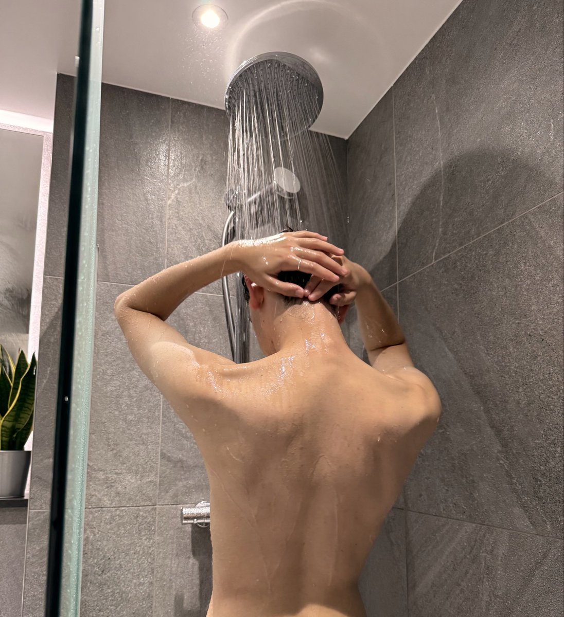 august_twink tweet media