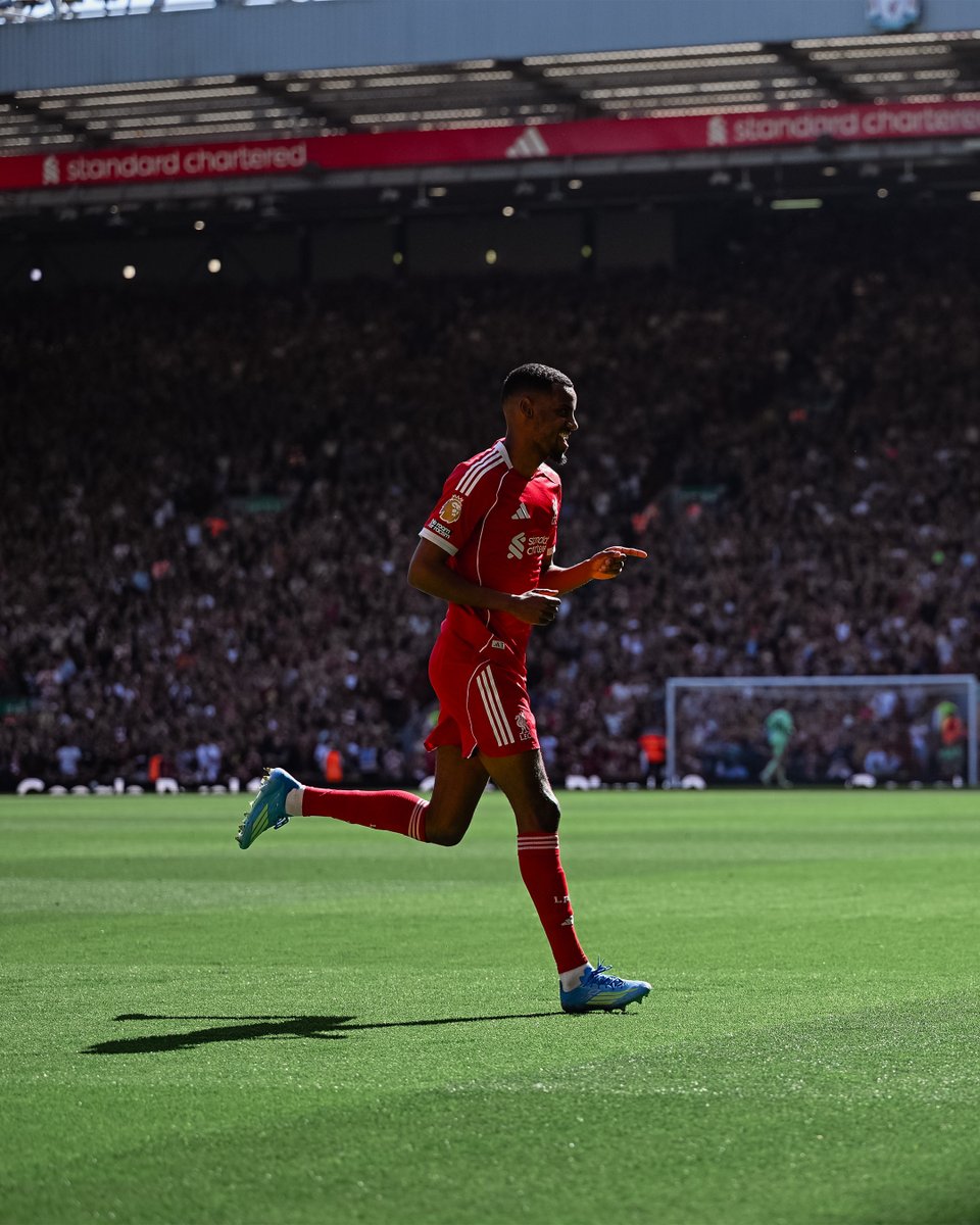 Liverpool FC tweet media