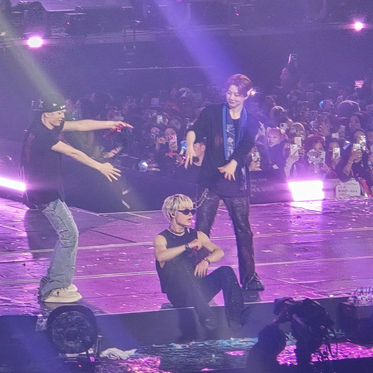 '00 buddy 🤪✨️

#PULSE_ON_IN_JAKARTA
#TREASUREinJKT