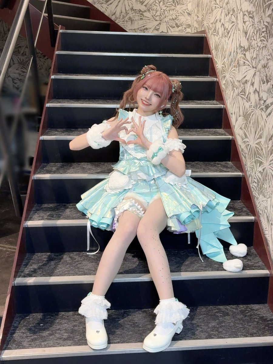 #シャニマス8th_day1
ありがとうございましたーー！！⭐️

楽しすぎてキュン💚キュルン🫶🏻✨✨

プロデューサーさんもキュンキュンしてくれてたら嬉しいな☺️☺️

明日も全力の「８」宮めぐるでいっくよー！
#シャニマス8th #八宮めぐる