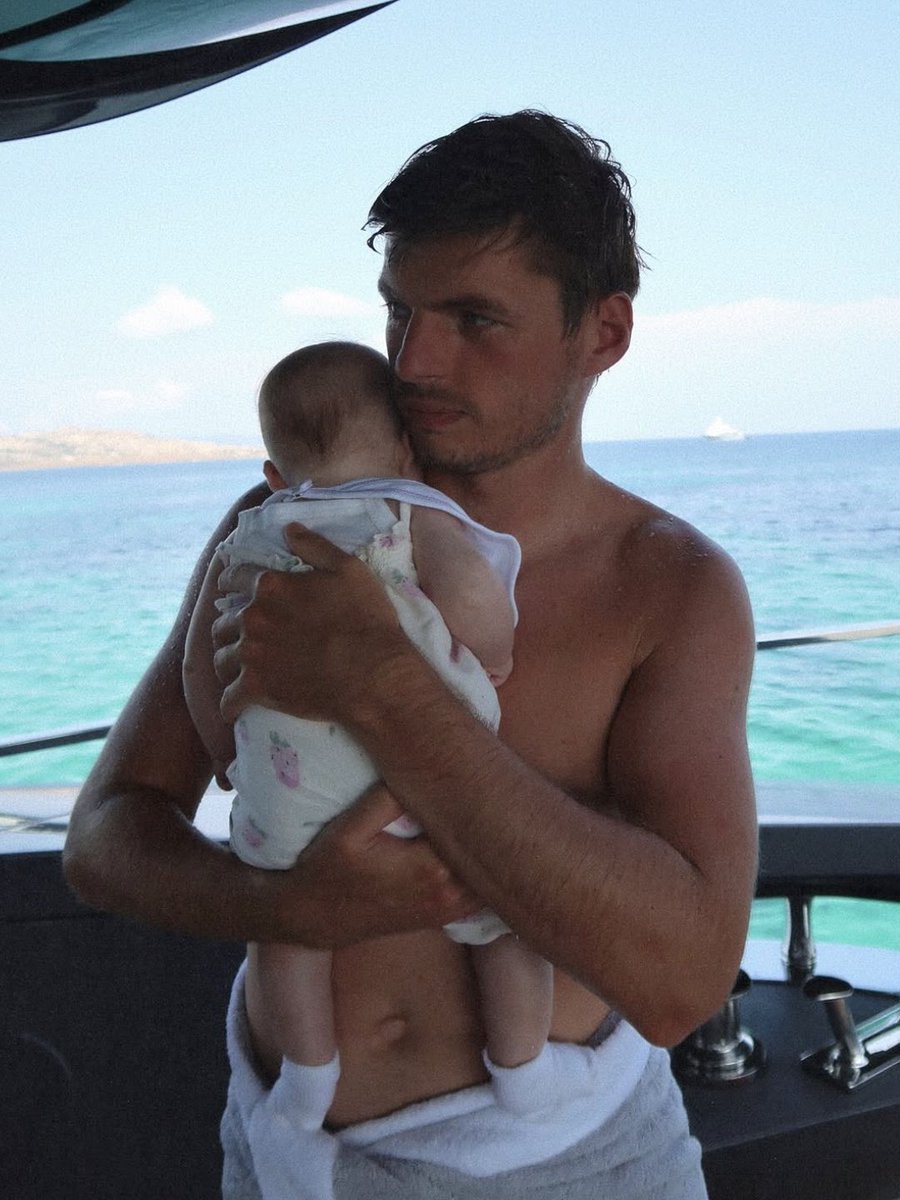 The Race Extra tweet media