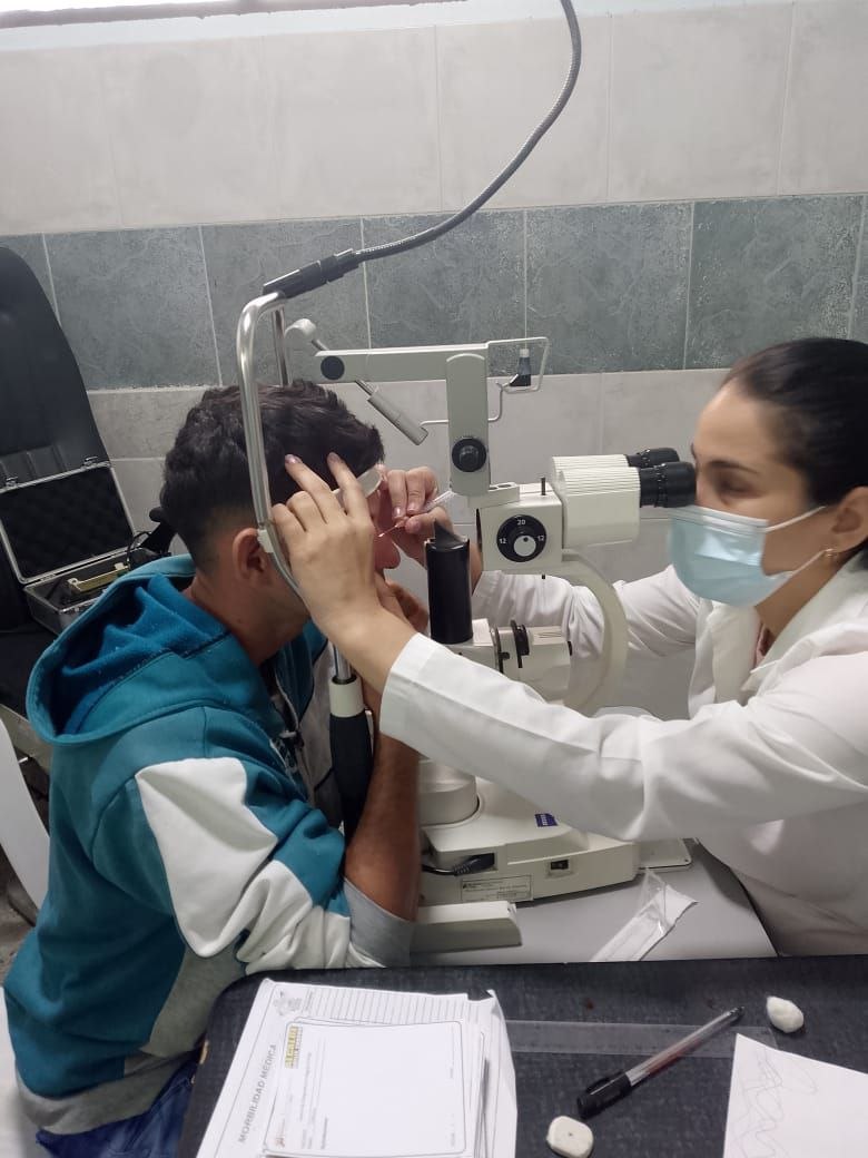 ¡Salud integral en el Táchira! 🏔️🇻🇪 En el CDI "El Piñal", garantizamos atención de calidad:

👁️ Dra. Kirenia Osorio (Oftalmología). 💪 Lics. Neyvis Verdecia y Yanaiki Ravelo (Rehabilitación).
¡Compromiso cubano 🇨🇺 por el bienestar del pueblo! ❤️‍🩹

#CubaCoopera #CubaPorLaVida