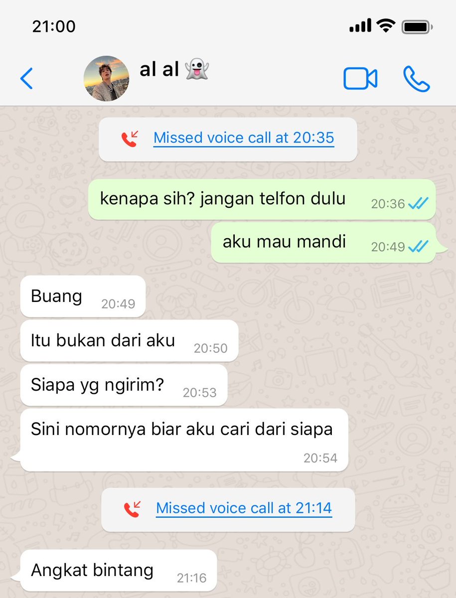 𝐙𝐞𝐞🍷 tweet media