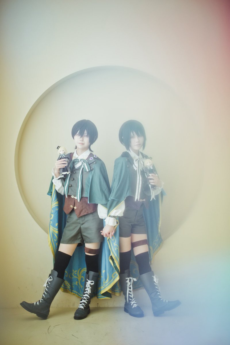 同じ影、隣に。
二人の世界は、これからもずっと── ✧

Snow ❄️ <a href="/Xia_Yuxi_DD/">語汐</a> 
White ❄️アレイ
📸 <a href="/mihako0913/">mihako</a> 

#0419三日月に集う魔法使いたち
#まほやく_cos #mhyk_cos
