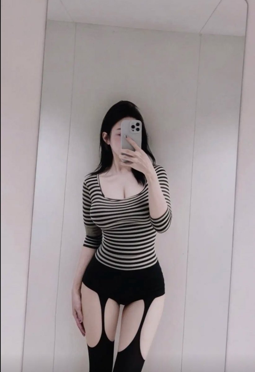 애옹 tweet media
