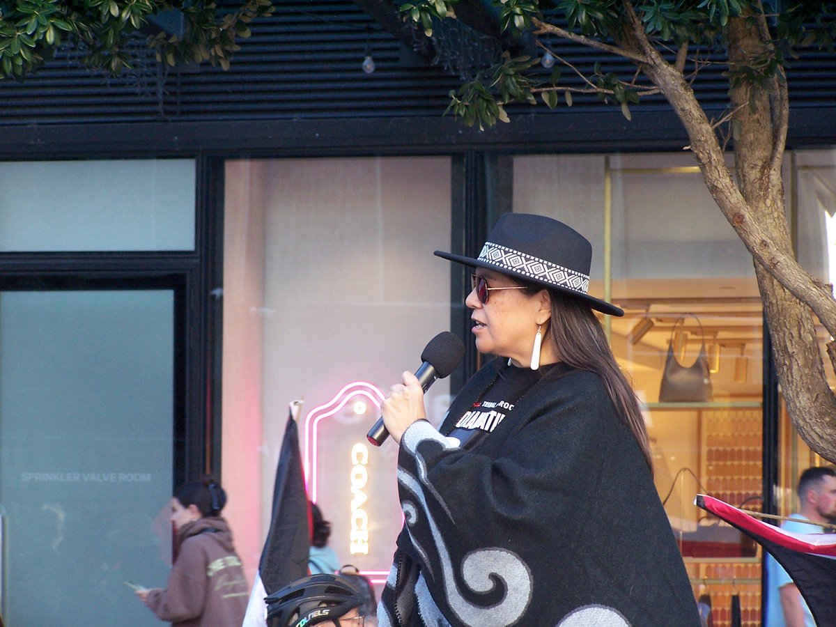 Bruce King tweet media