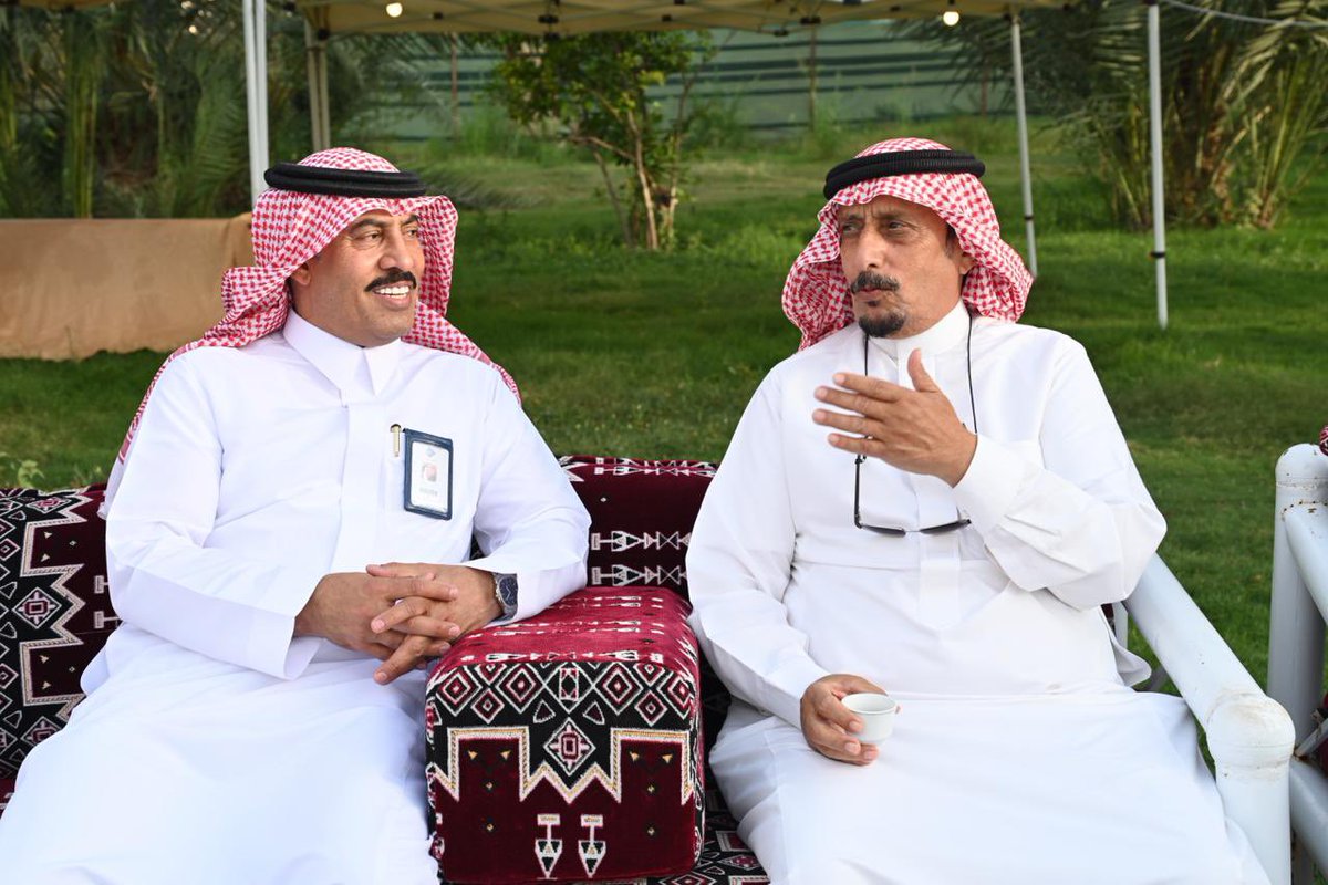 إعلاميون tweet media