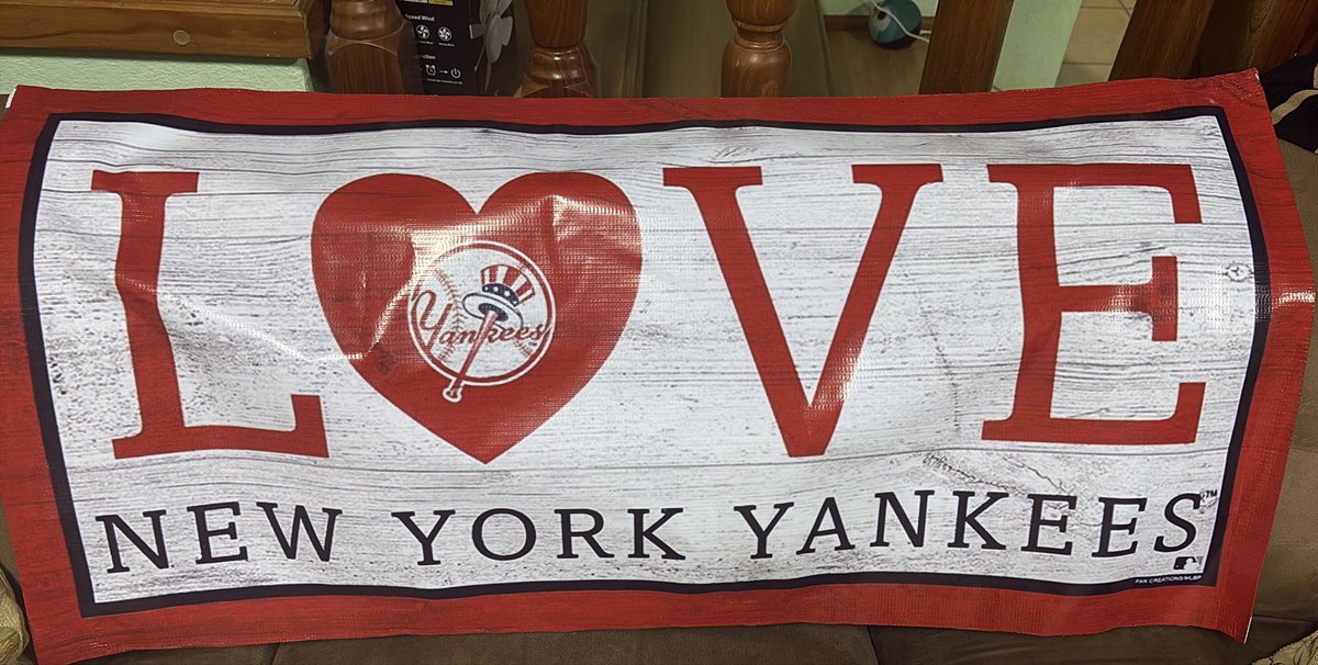 leydimtz's tweet photo. Are you a @Yankees fan? 
4ever❤️
@AaronBoone  @Yankees @TheJudge44 @Giancarlo818 @j_chisholm3 @Cody_Bellinger @Cam31Schlittler https://t.co/Pl9mzhf4LD