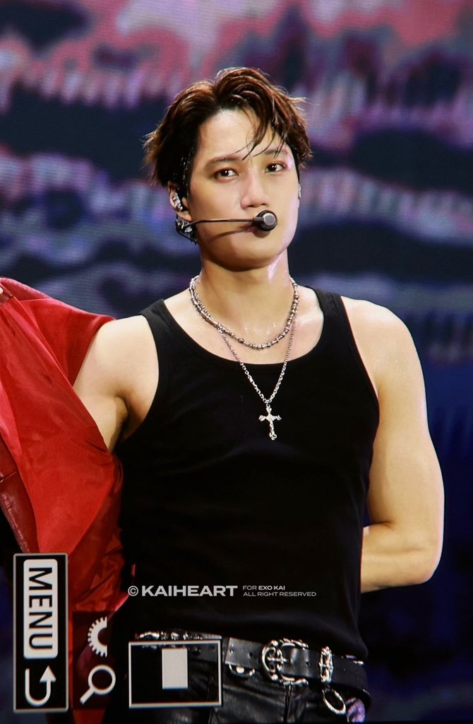 KAI_HEART_114's tweet image. 260425 EXO PLANET #6 – EXhOrizon in 호치민 

#KAI #종인 #카이 #엑소카이