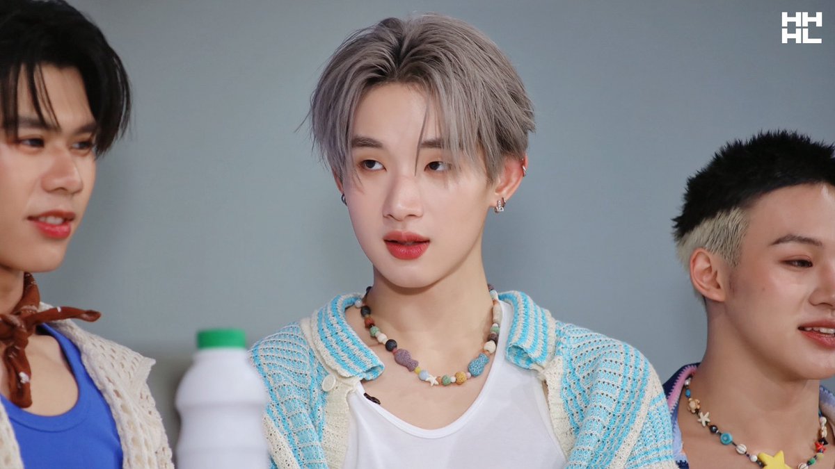 HongHongHolic tweet media