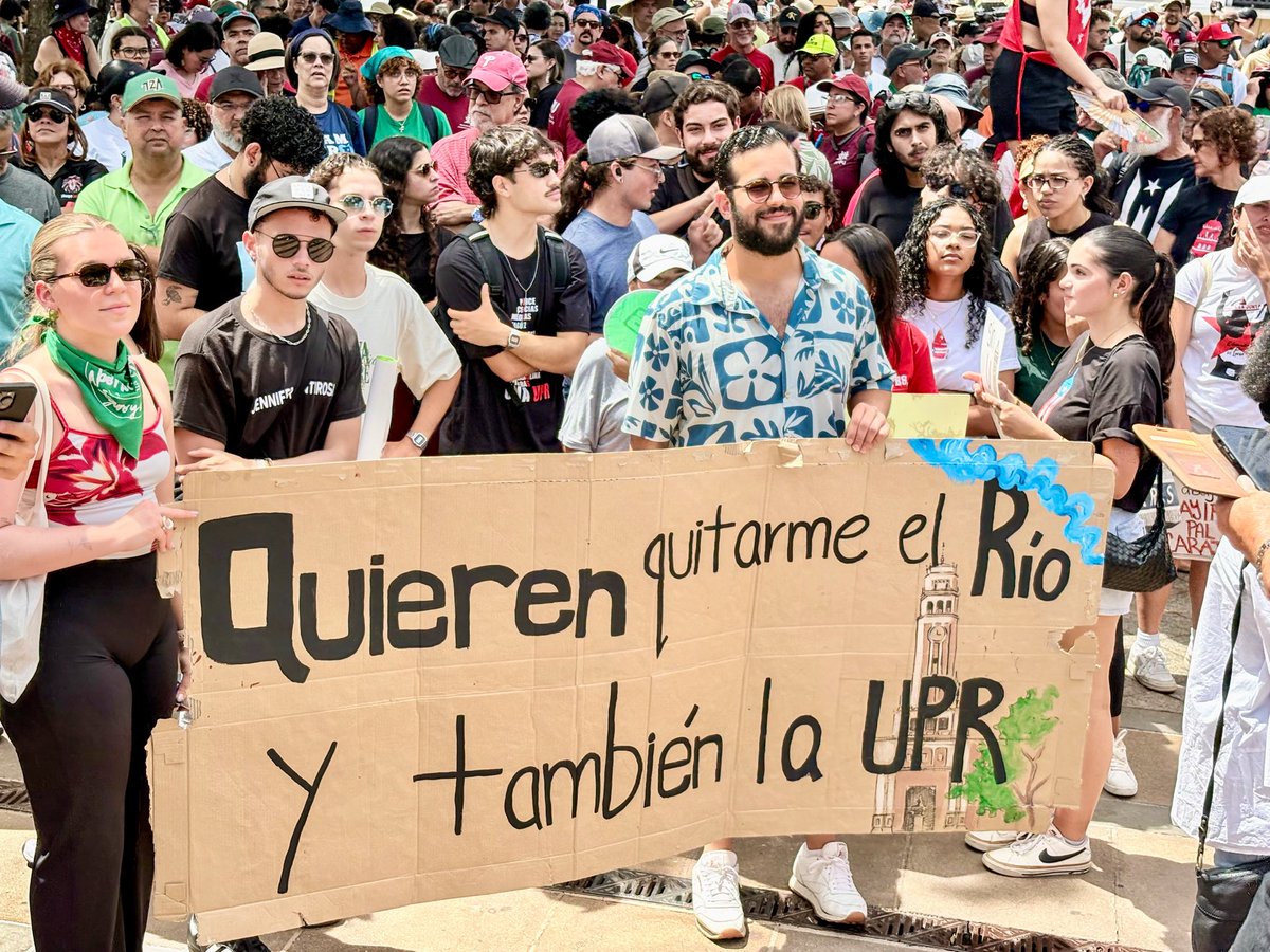 Vivo en el país del tumbe. tweet media