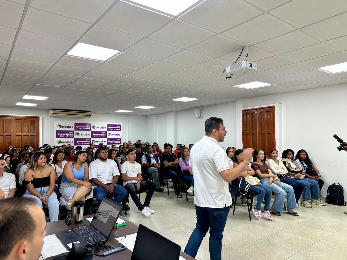 UniCaribe_'s tweet image. #AEstaHora | Realizamos el Encuentro de Admitidos del programa de Administración de Empresas.

Con esta actividad, marcamos el inicio de su vida universitaria y comienza a escribirse su historia en Unicaribe.