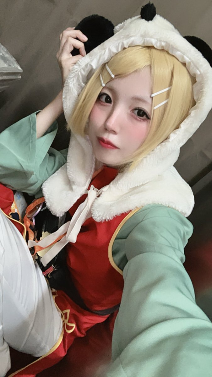 出勤した瞬間好きな曲が流れてる幸せ空間……🥹
本日はボカロより鏡音リンちゃん（いーあるふぁんくらぶver）でおまちしております〜！！！

みんなでじゃんじゃんショットあげような〜〜‼️‼️