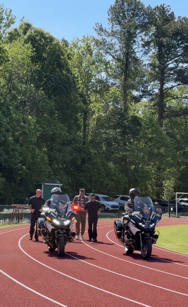 TheDurhamPolice's tweet image. Proud to support the Special Olympics at Durham Academy! Deputy Chief Walter Tate shared words of encouragement, and our Motor Unit helped escort the torch during the opening ceremony. Always an honor to be part of this inspiring event.

#DurhamPolice #SpecialOlympics