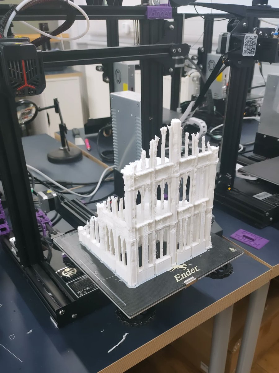 Create_Oldham's tweet image. ⭐️ SUPER SATURDAY: WINNING AWARD ⭐️

Today we're celebrating being awarded the 'Best 3D Printing in Oldham' 🎊

3D Printers: Print 3D objects from digital designs by building them up layer by layer.
Our members have printed incredible designs including chess sets!

#oldhamhour