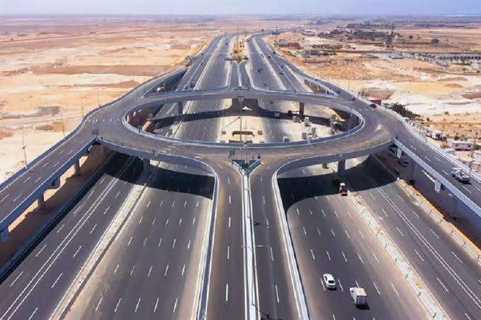 Egypt 🇪🇬 has the second best road infrastructure in Africa.

📍Sahel Road, Alexandria and Marsa Matruh.