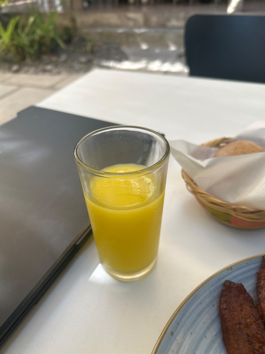 Antonellafuents's tweet image. Cita conmigo!  ❤️❤️ 

#breakfast