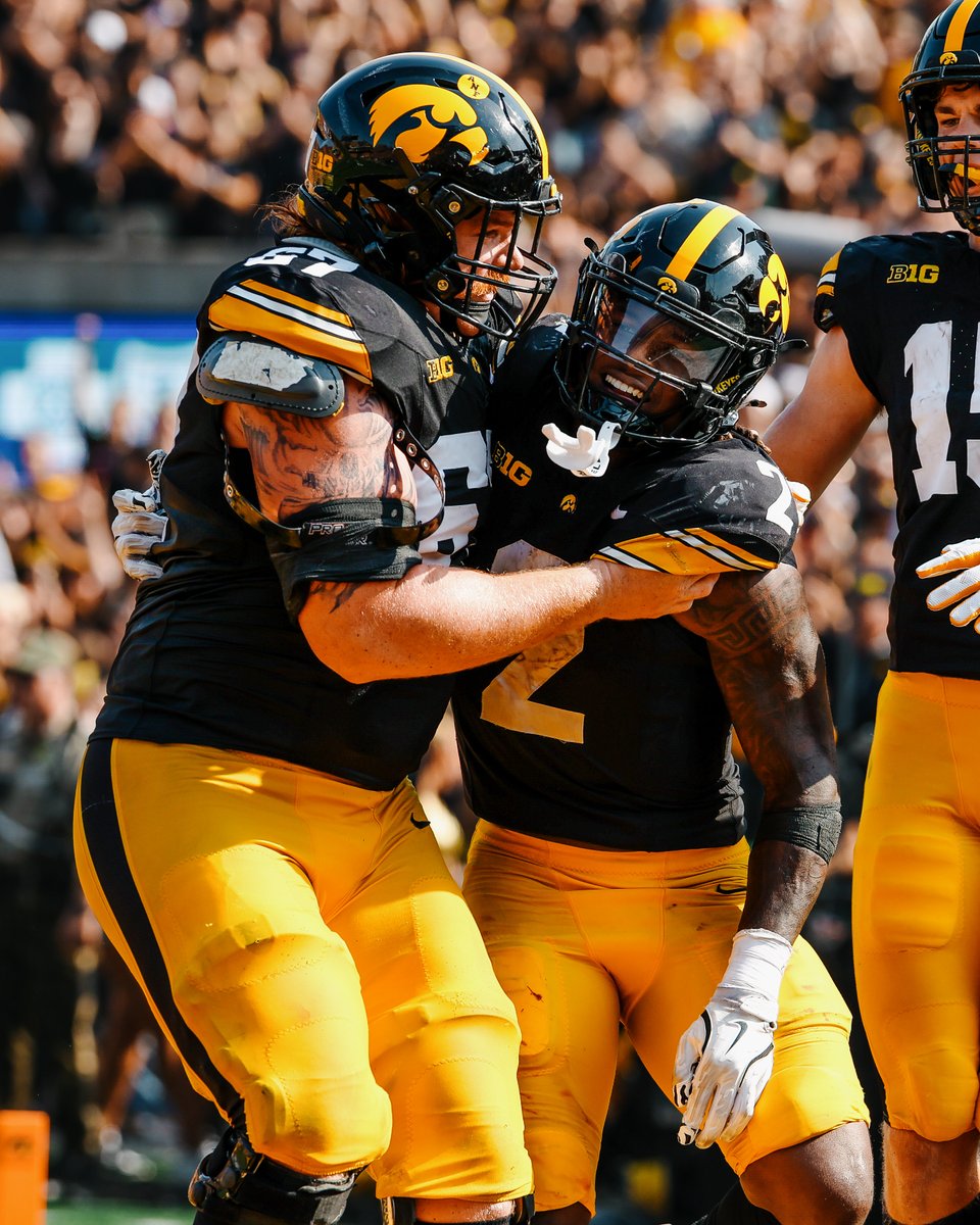 Hawkeye Football tweet media