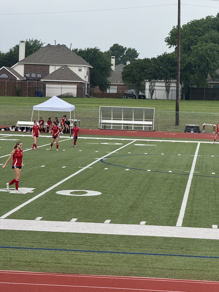 brownlq's tweet photo. I love supporting my daughter @MaKaylaIrvinSm1 even for these early morning games in Dallas. @challenge10ecrl https://t.co/ERlCPLXaTQ