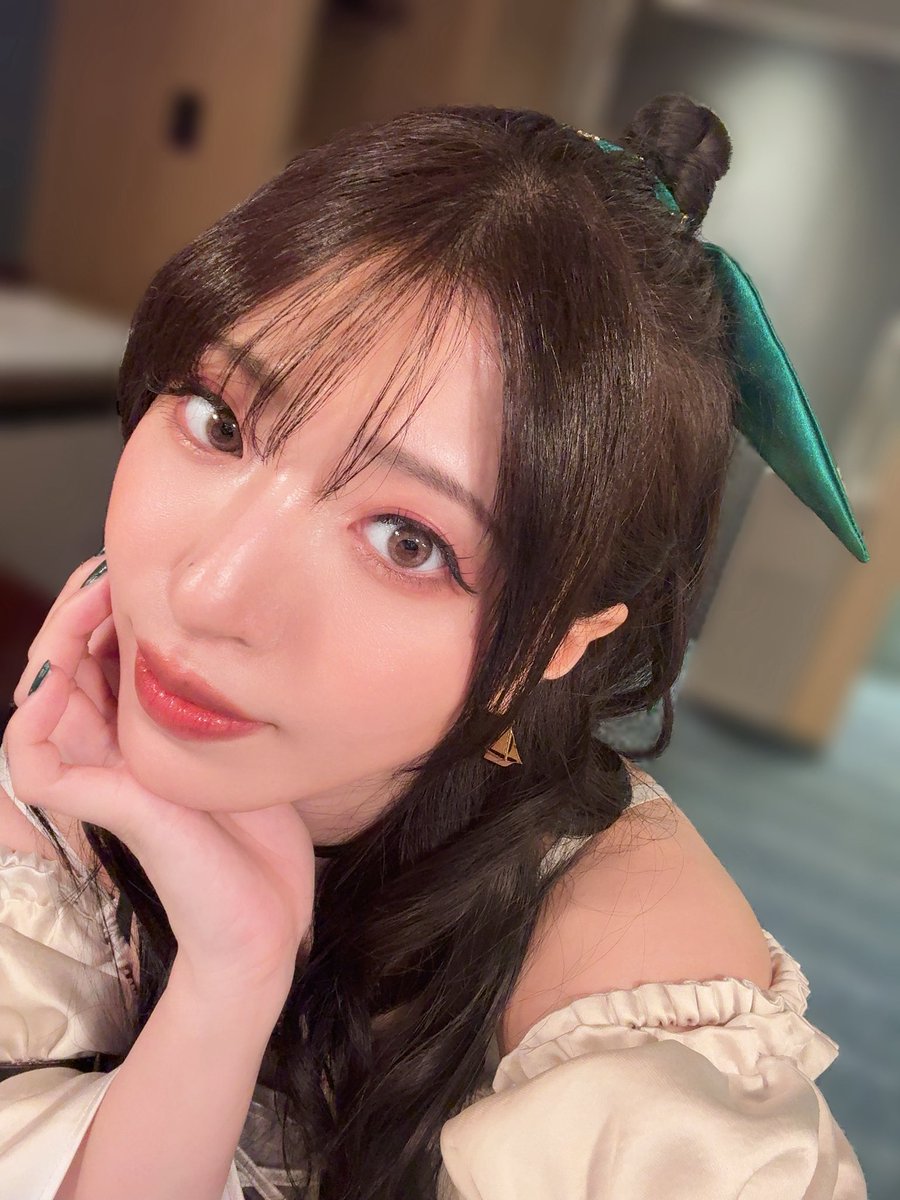 八巻アンナ tweet media