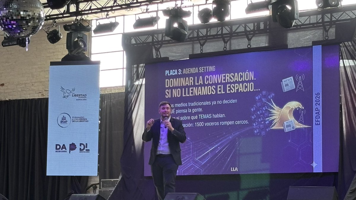 AllendeMarian's tweet photo. En el Congreso de EFDAP

#Suipacha2026 https://t.co/HcPfJKV3Ss