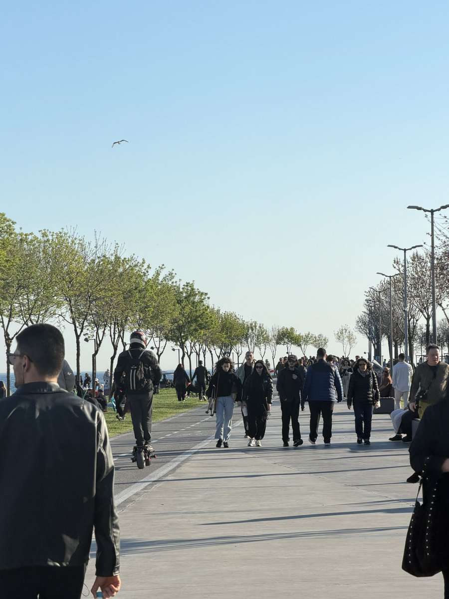bosunatiklama's tweet photo. 📍Kadıköy, Moda Sahili https://t.co/COy2NtM3KI