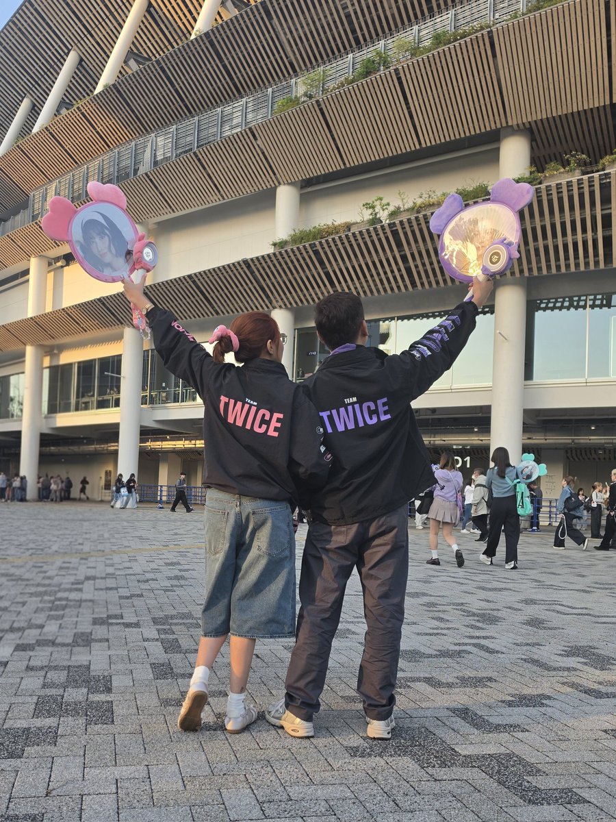 movelyboo tweet media