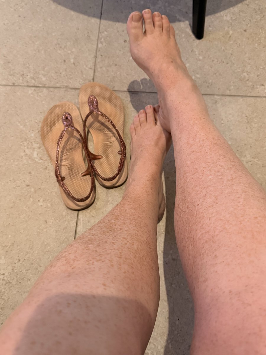 mzshal's tweet photo. Been for a little walk to break up my studies, now these feet are filthy

Dirt’s even caked between the toes and all over the soles.

Get on your knees and get to cleaning whilst I get on with my work! 

And if you finish to quickly you can make a start on the flip flops

@rt_feet