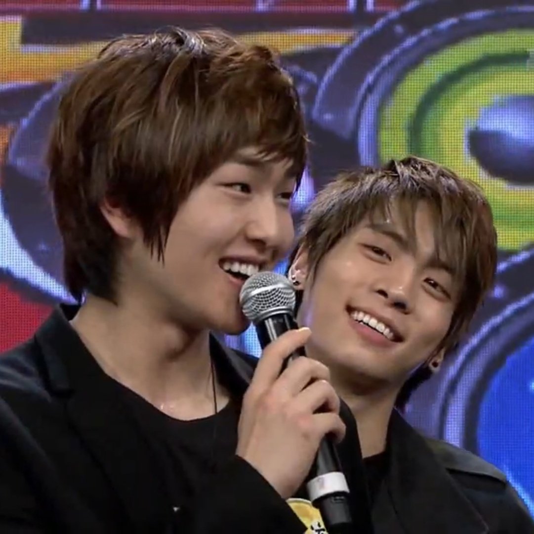 아토 🌿 tweet media