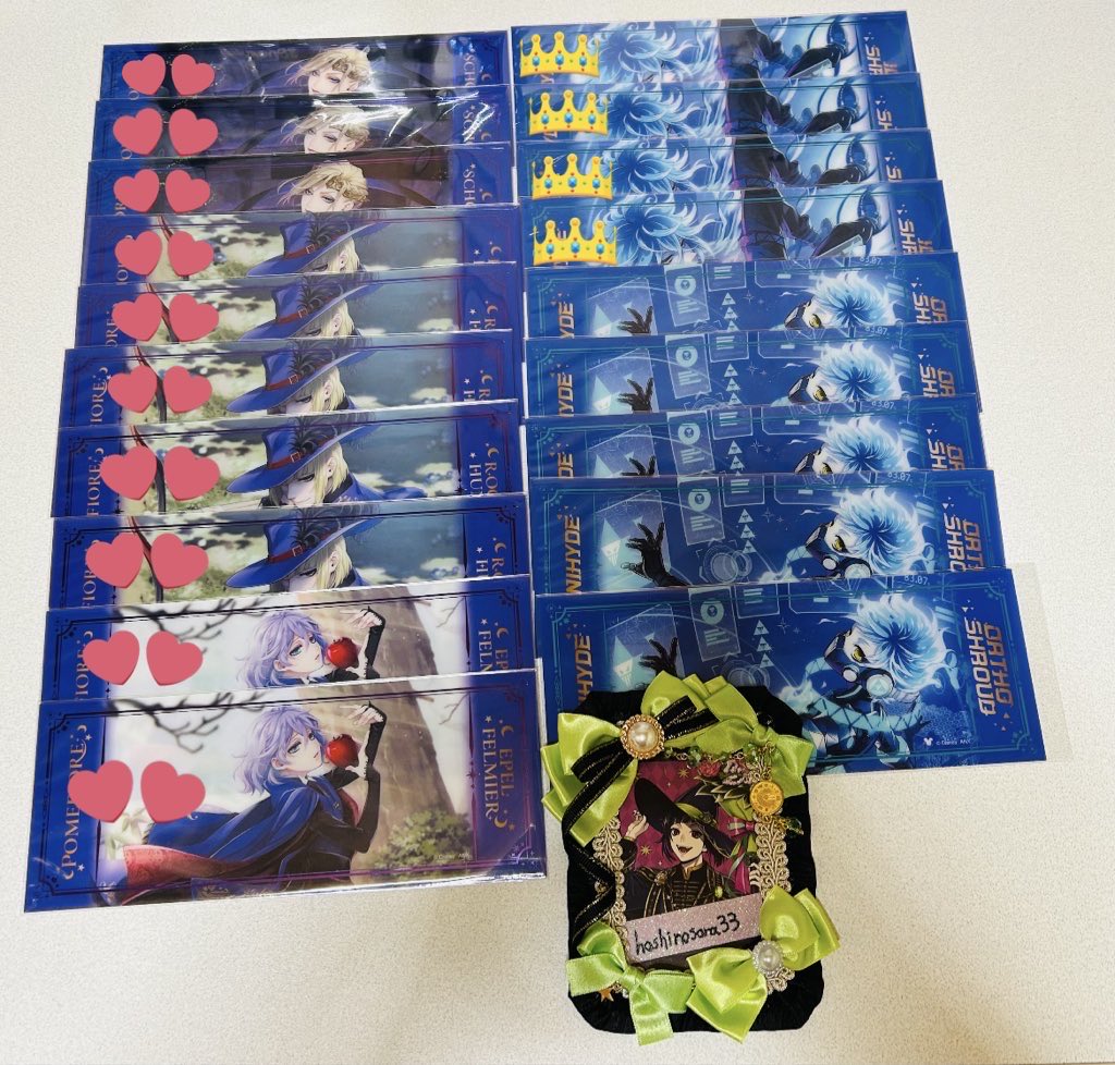 hoshinosora33's tweet photo. ツイステ 寮服 箔押し ビッククリアカード クリアカード 交換

譲→リドル エース デュース ケイト トレイ ジャック アズール ジェイド フロイド カリム ジャミル ヴィル ルーク エペル イデア オルト

求→ リリア、シルバー
定価＋送料

郵送交換希望。👑マークは現状交換のみ。💕、無印との→ https://t.co/k9JALXyeXC