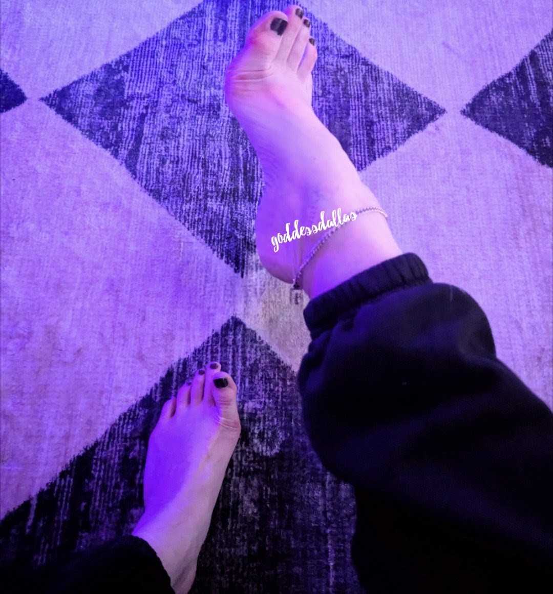 𝓭𝓪𝓵𝓵𝓪𝓼 tweet media