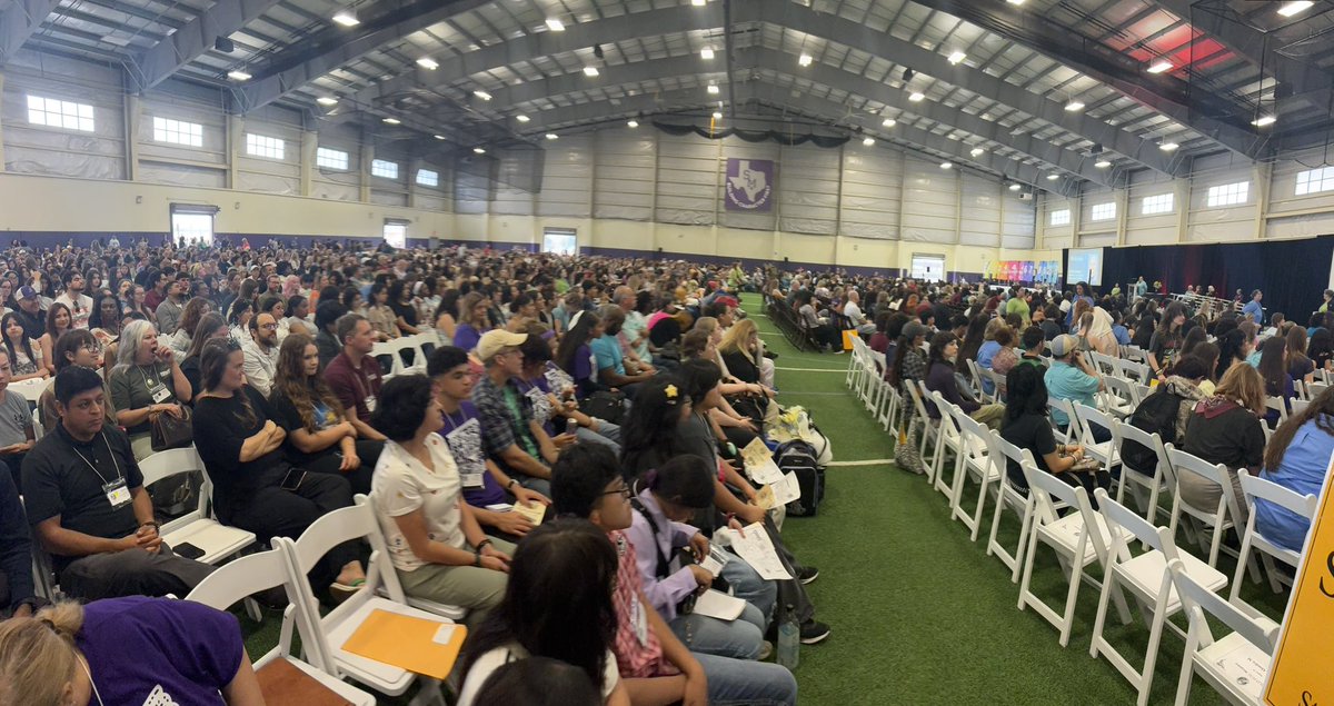 LMatejo's tweet photo. Welcome, VASE, to @SanMarcosCISD! Congrats to all the talented students. https://t.co/XbJOknFbml