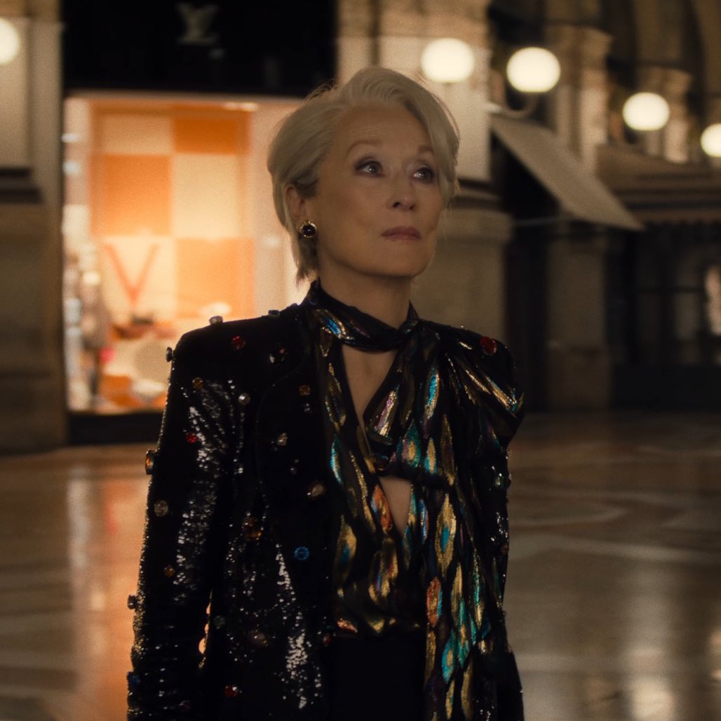 gala 👠 tweet media