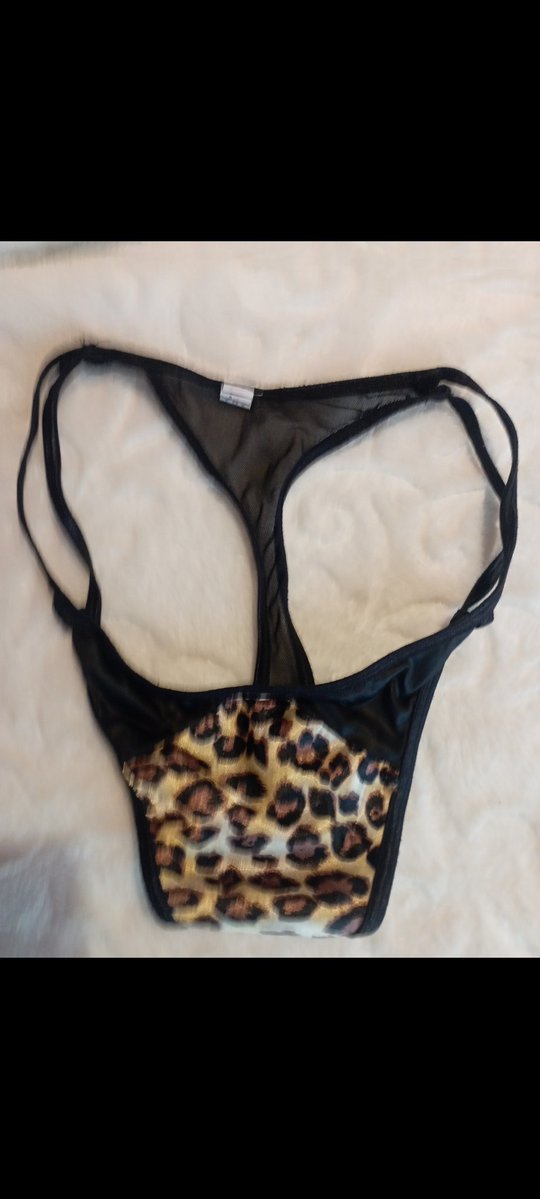 evlibsxcft tweet media