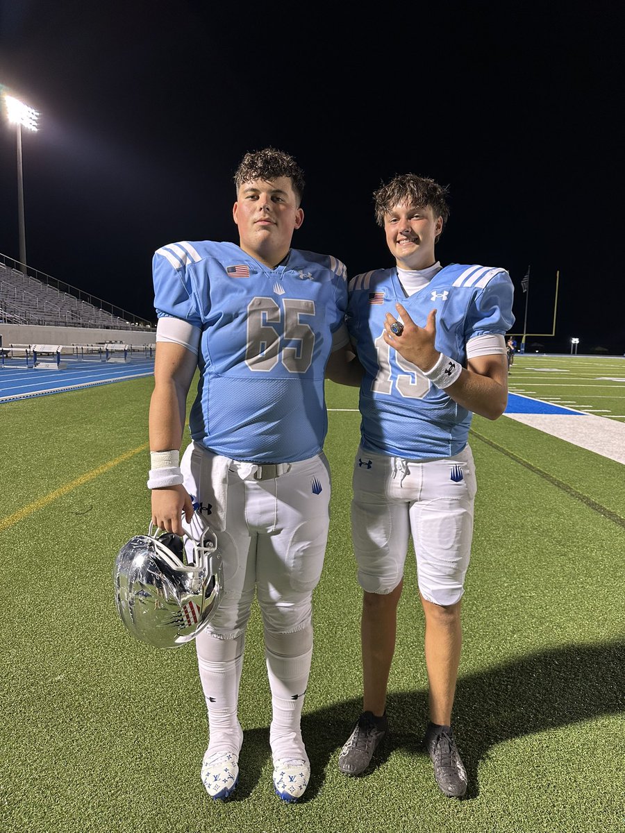 KaidynMoore's tweet photo. Ascender Elite Global Bowl + Florida SSIA Ring Ceremony. Next up Puerto Rico. @IMGAFootball @OLCoach_Parker @CoachDennisIMG @CoachPondIMG @JETB12 @JamesonMandina @BlakeAndersonQB #Classof2029
#Brotherhood #Leadership #OffensiveLine #Center #Football #CollegeFootball #TheStandard @Gatorade @UnderArmour