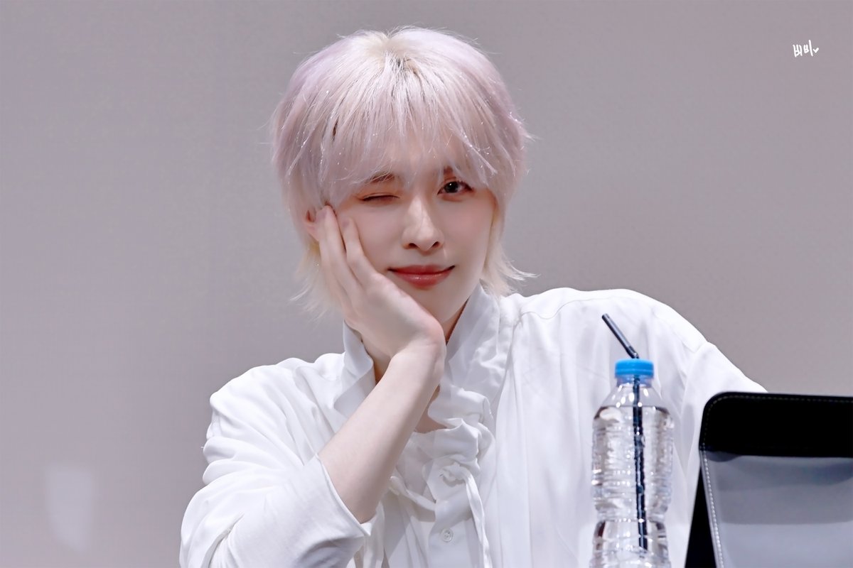 비비가온다 tweet media