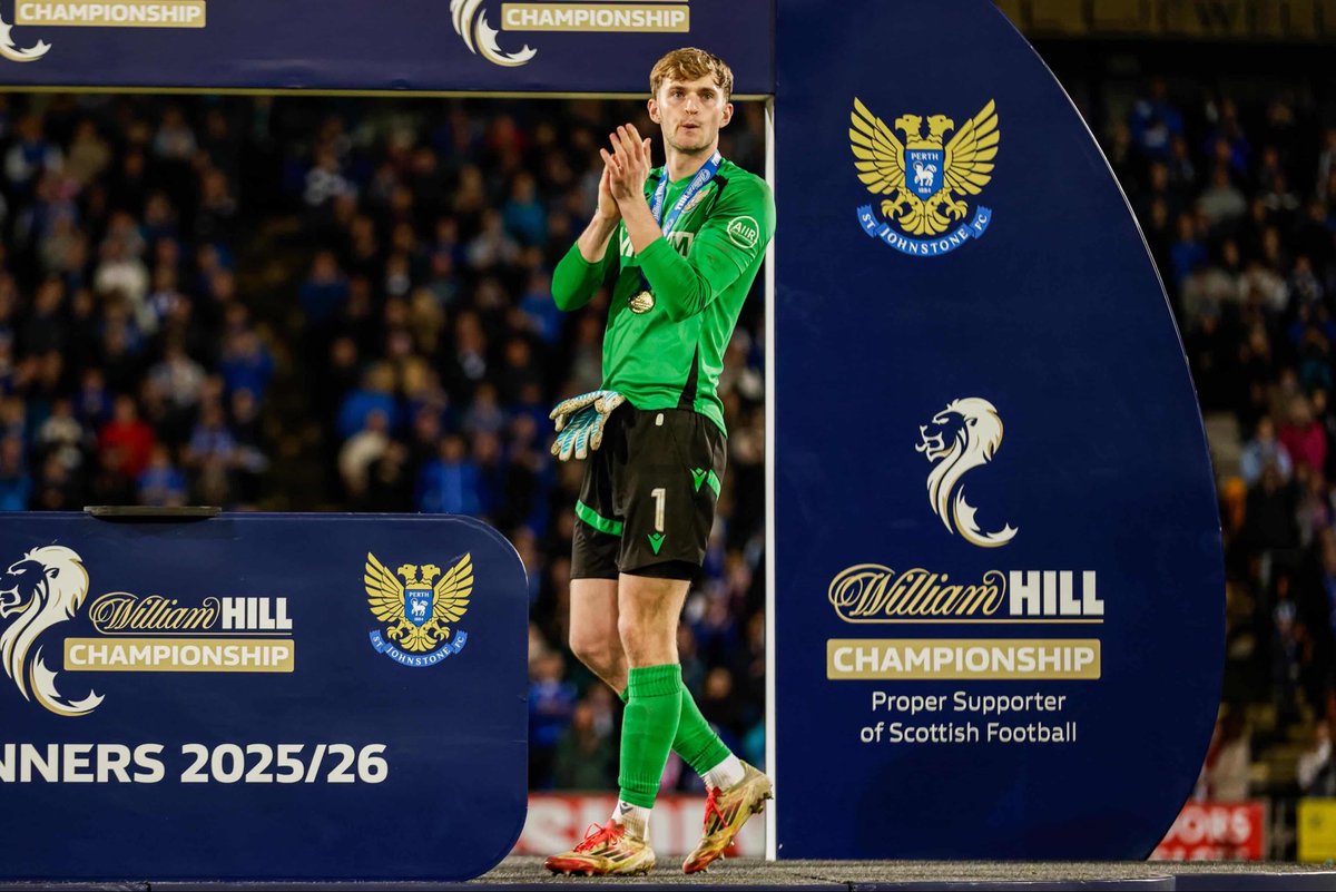 TobySteward12's tweet photo. CHAMPIONS🏆💙 https://t.co/xHUGOKvea6