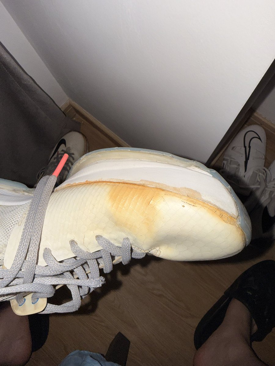 devil_snkrs tweet media