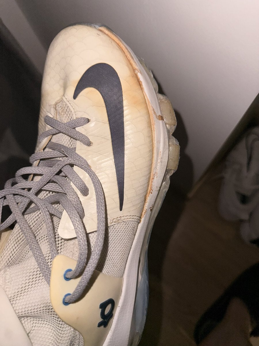 devil_snkrs tweet media