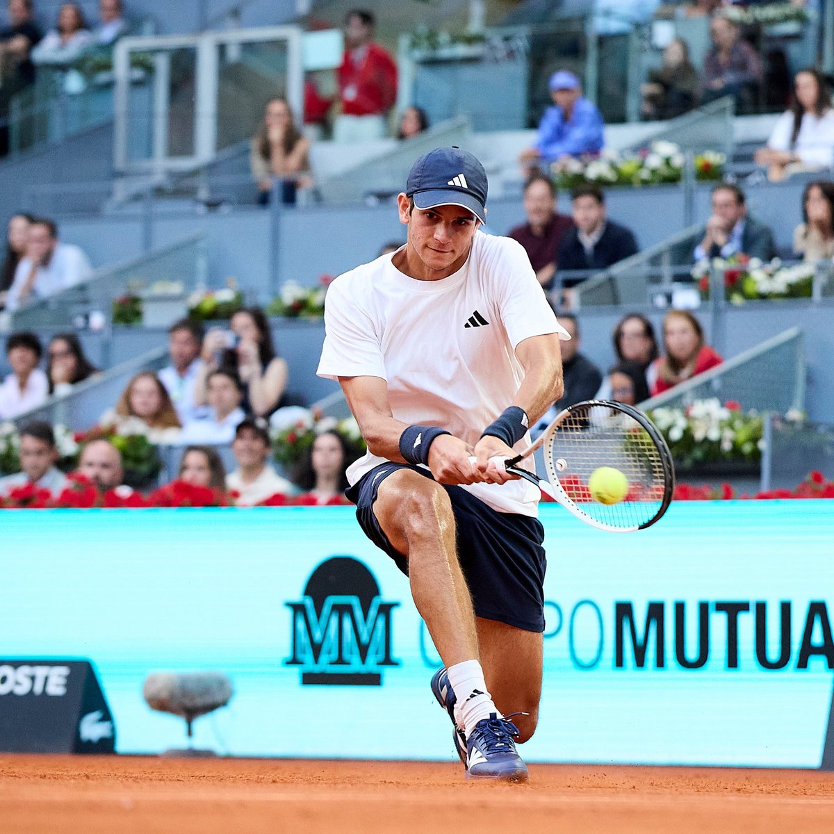 Chegou a análise do adversário para um confronto bem aguardado!

🎾 5 PONTOS SOBRE 🇪🇸RAFAEL JÓDAR

[Por <a href="/fonsequism/">Fonsecaism (Guto)</a>]

1⃣
O espanhol é destro e joga com a esquerda de duas mãos. Tem 1,91m de altura e 19 anos de idade.

Está na melhor fase da sua vida, ranqueado na 42ª posição na