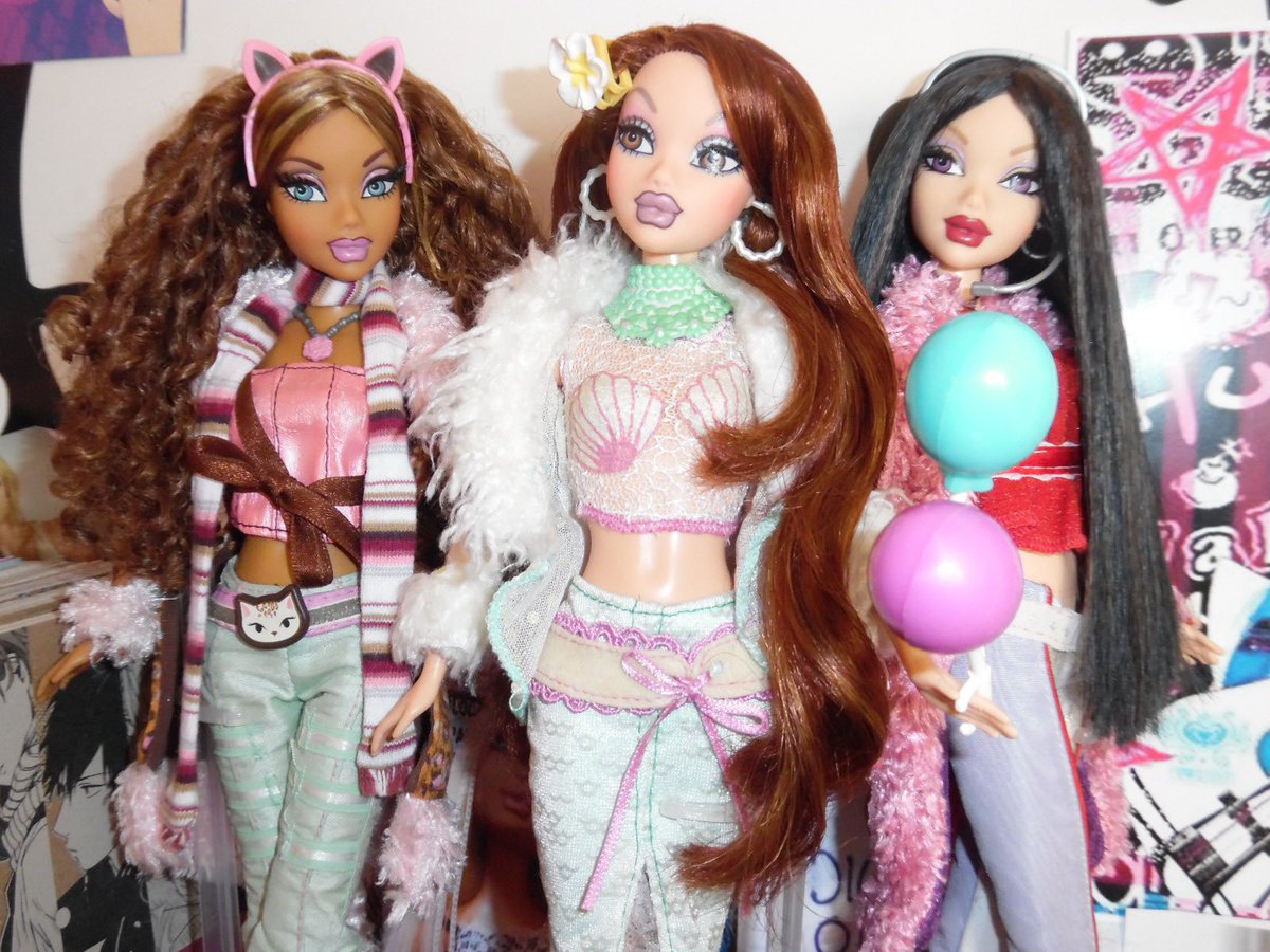 Masquerade Madness 🎶<3 Chelsea repaint ^~^